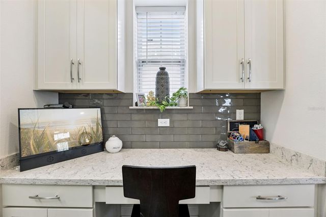 907 EASLEY AVENUE, Winter Garden, FL 34787