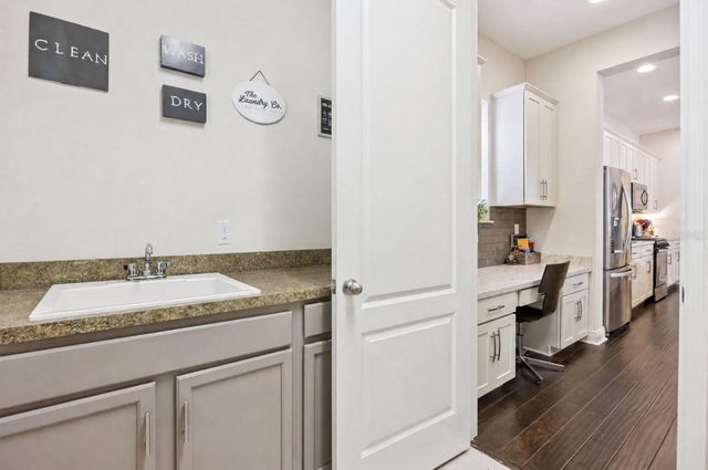 907 EASLEY AVENUE, Winter Garden, FL 34787