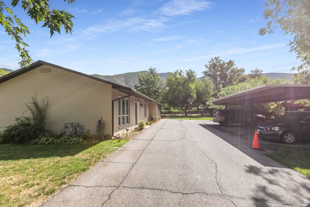 45 S 300 W, Farmington, UT 84025 — photo 2