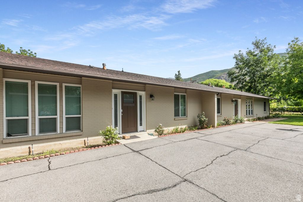 45 S 300 W, Farmington, UT 84025 — photo 4