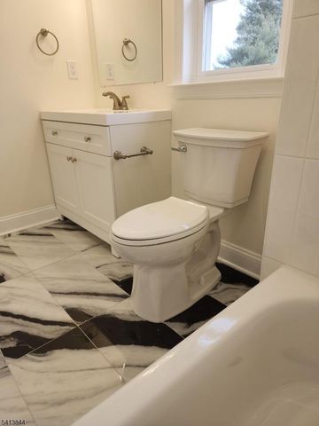 34 Scott Ave, Sayreville Boro, NJ 08879