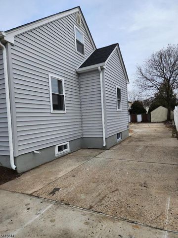 34 Scott Ave, Sayreville Boro, NJ 08879