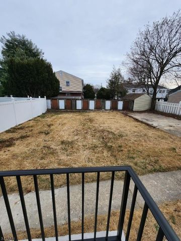 34 Scott Ave, Sayreville Boro, NJ 08879