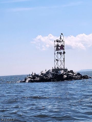 34 Scott Ave, Sayreville Boro, NJ 08879