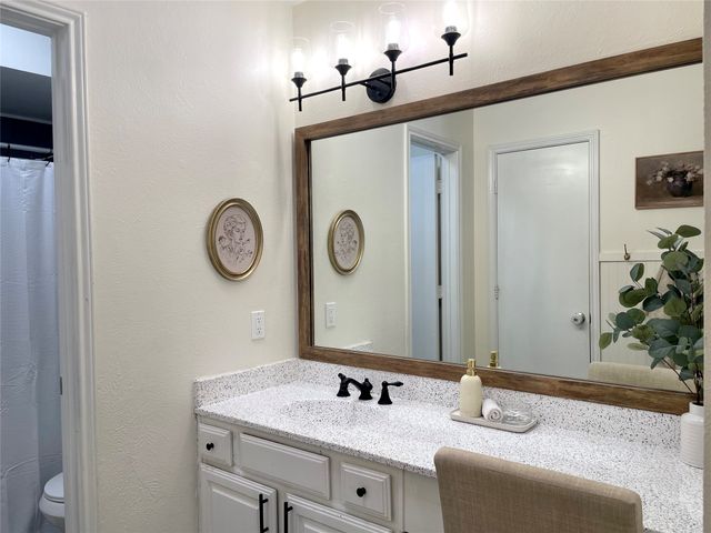 3801 Lofland Lane, Rowlett, TX 75088