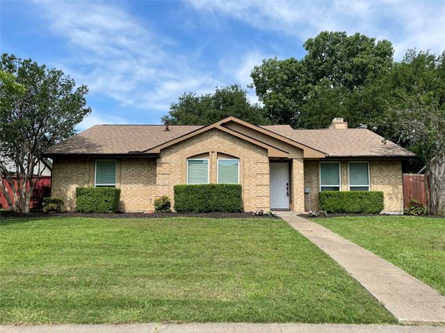 3801 Lofland Lane, Rowlett, TX 75088