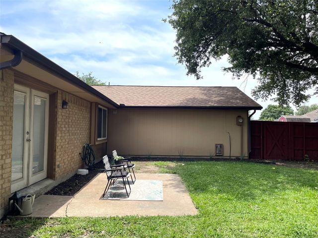 3801 Lofland Lane, Rowlett, TX 75088