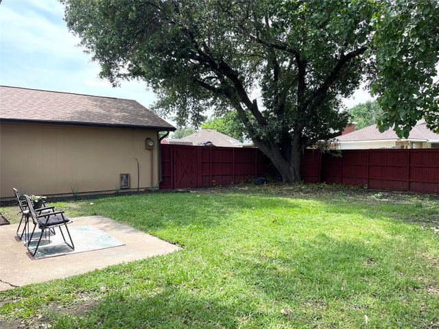 3801 Lofland Lane, Rowlett, TX 75088