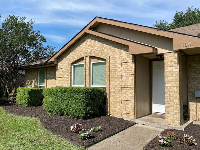 3801 Lofland Lane, Rowlett, TX 75088