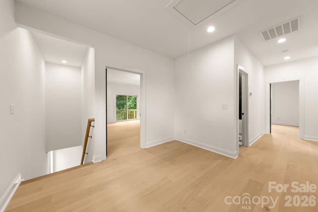 3031 Mathis Drive, Charlotte, NC 28208