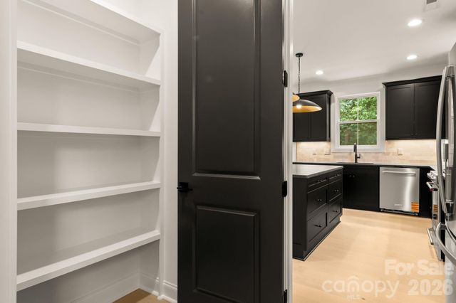 3031 Mathis Drive, Charlotte, NC 28208