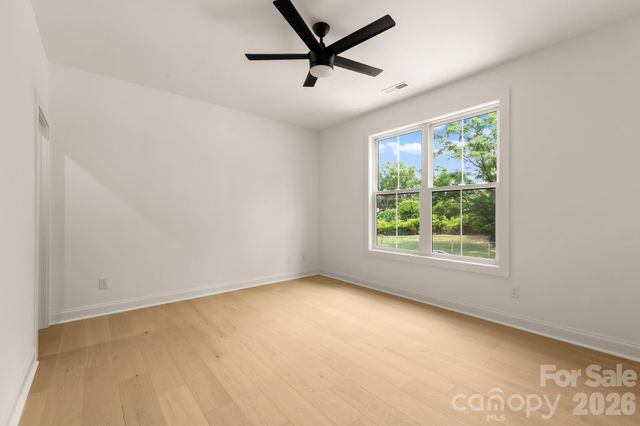 3031 Mathis Drive, Charlotte, NC 28208