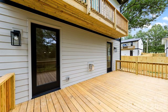 3031 Mathis Drive, Charlotte, NC 28208