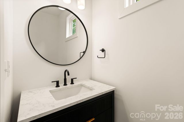 3031 Mathis Drive, Charlotte, NC 28208