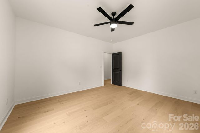 3031 Mathis Drive, Charlotte, NC 28208