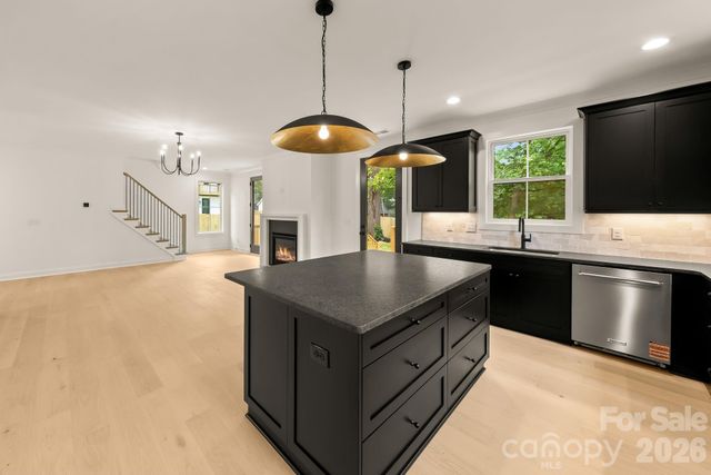 3031 Mathis Drive, Charlotte, NC 28208