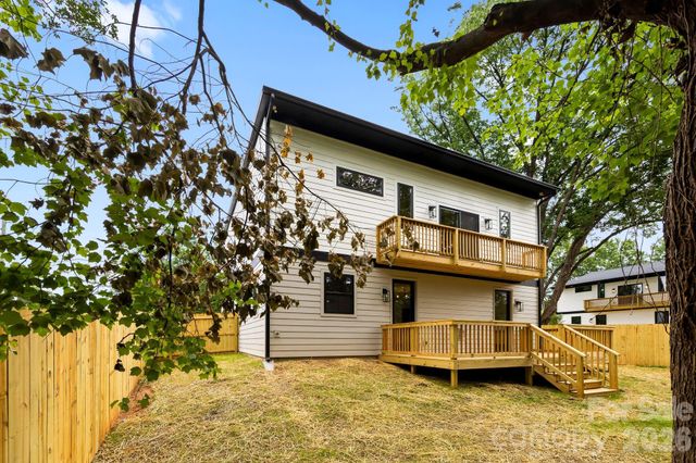 3031 Mathis Drive, Charlotte, NC 28208