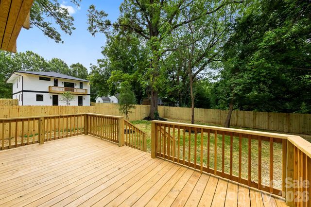 3031 Mathis Drive, Charlotte, NC 28208