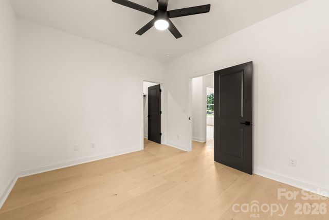 3031 Mathis Drive, Charlotte, NC 28208