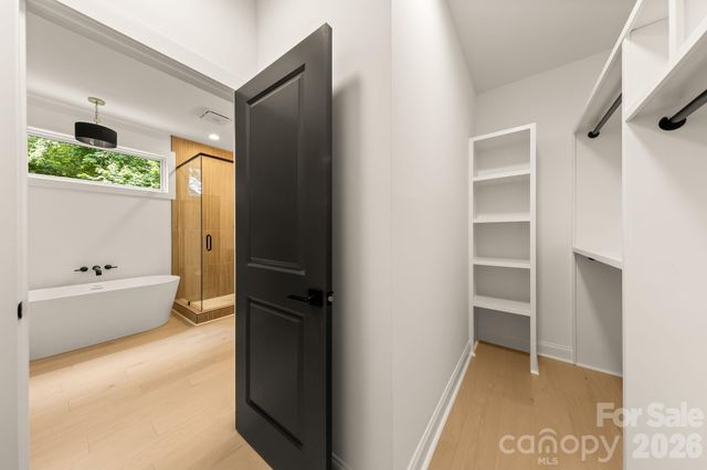 3031 Mathis Drive, Charlotte, NC 28208