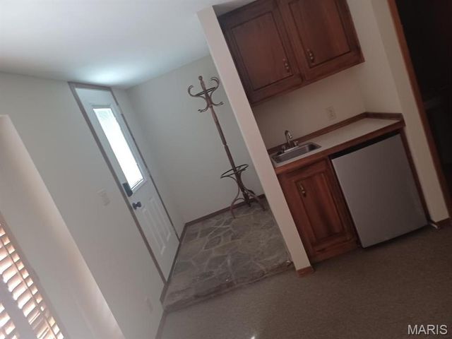 7910 S Rock Hill Road, St Louis, MO 63123