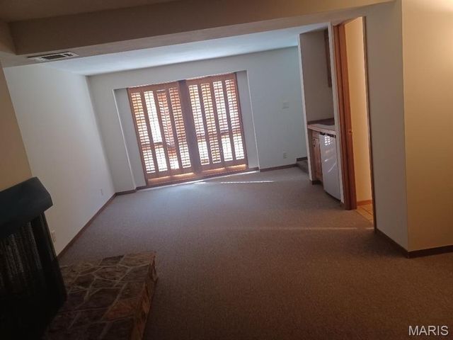 7910 S Rock Hill Road, St Louis, MO 63123