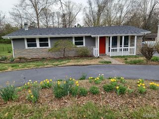 7910 S Rock Hill Road, St Louis, MO 63123