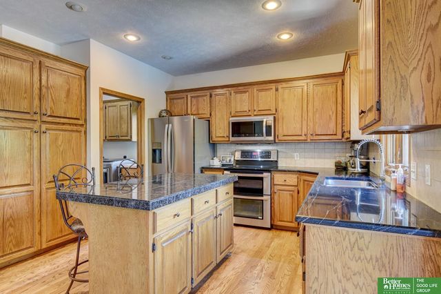 1760 N 174th Street, Omaha, NE 68118