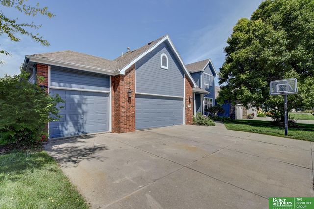 1760 N 174th Street, Omaha, NE 68118