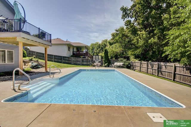 1760 N 174th Street, Omaha, NE 68118