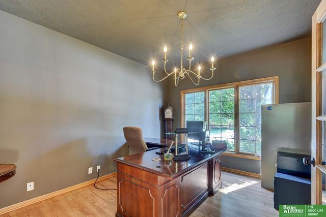 1760 N 174th Street, Omaha, NE 68118