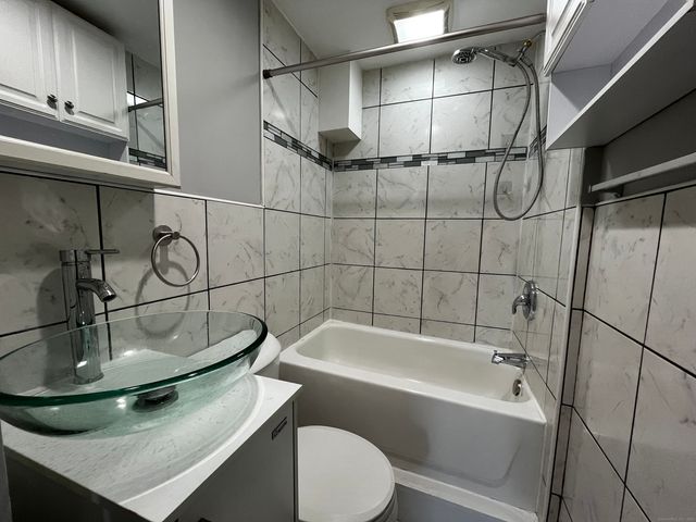 63 Derby Avenue, Derby, CT 06418