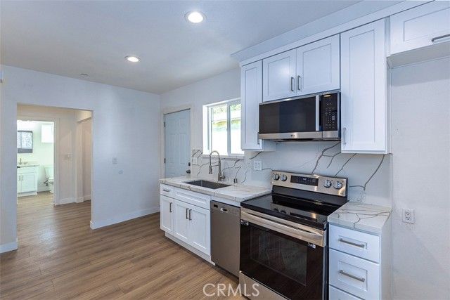 2013 Walnut, La Verne, CA 91750