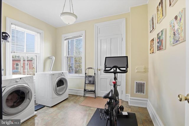 231 N MULBERRY ST, Lancaster, PA 17603