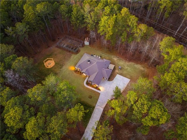 390 Herring, Grayson, GA 30017