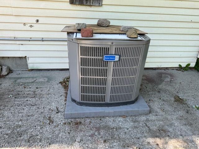 37 Maple Valley Street, Sandusky, MI 48471