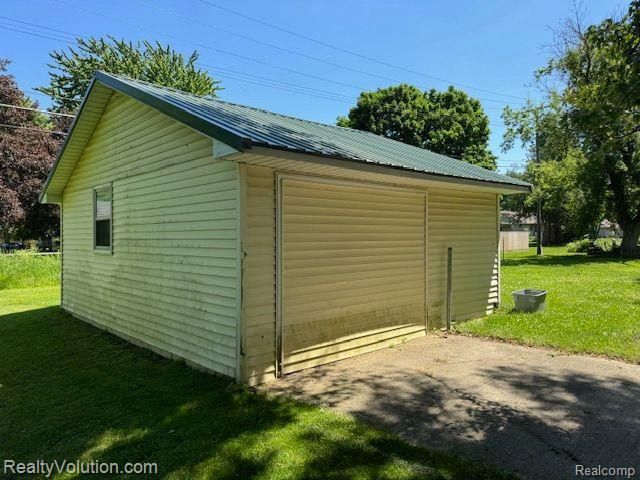 37 Maple Valley Street, Sandusky, MI 48471