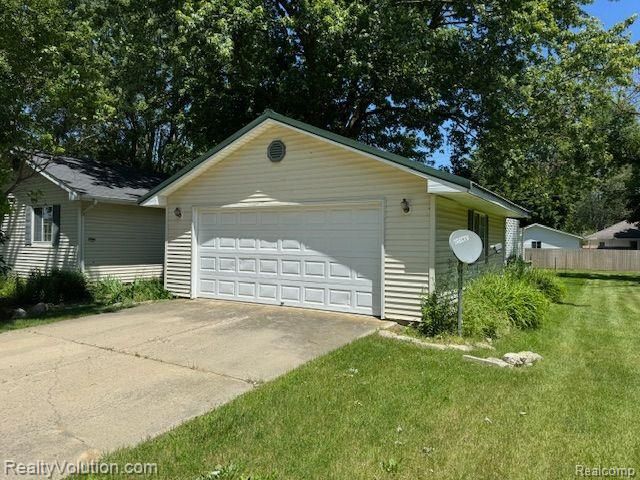 37 Maple Valley Street, Sandusky, MI 48471