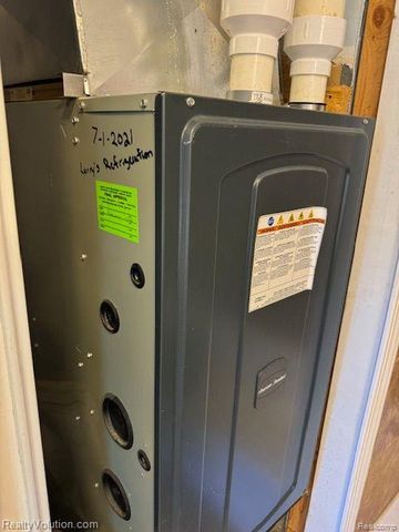 37 Maple Valley Street, Sandusky, MI 48471