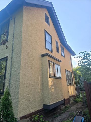 862 Chicago Blvd,, Detroit, MI 48202