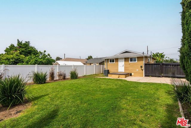 530 E 2nd Avenue, La Habra, CA 90631