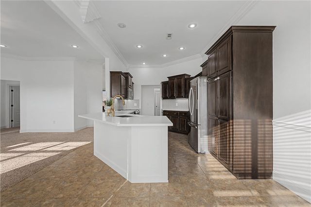 5701 S 66th Street, Cave Springs, AR 72718