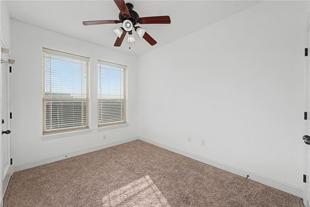 5701 S 66th Street, Cave Springs, AR 72718