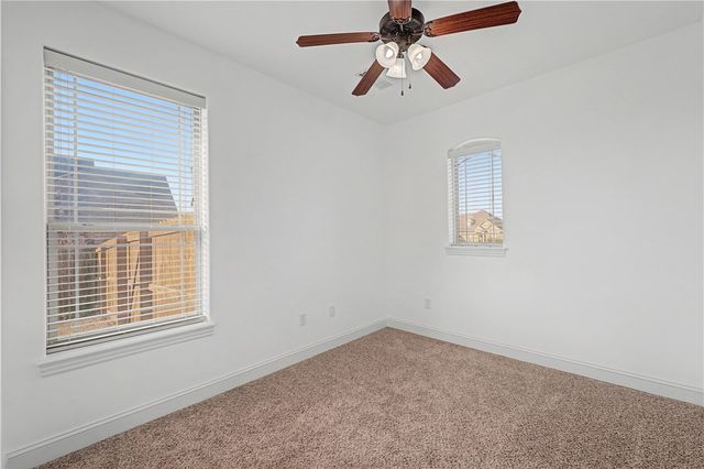 5701 S 66th Street, Cave Springs, AR 72718