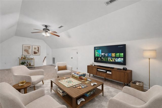 5701 S 66th Street, Cave Springs, AR 72718