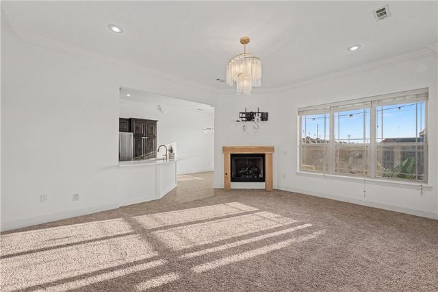 5701 S 66th Street, Cave Springs, AR 72718