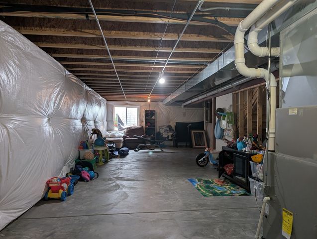 1085 Adagio Drive, Volo, IL 60073