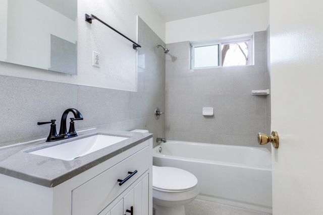 10837 Ruth Ann Drive, Dallas, TX 75228