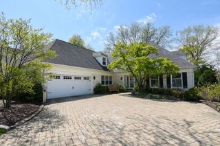 5724 Lawn Drive, Western Springs, IL 60558