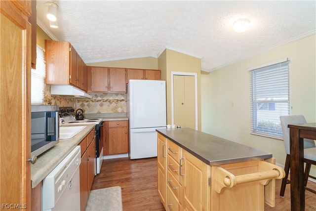 8320 Riverside DR 94, Punta Gorda, FL 33982